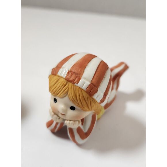 Enesco Country Cousins Christmas Figurines – Set of 2 | 1980s Vintage Decor - Picture 7 of 14